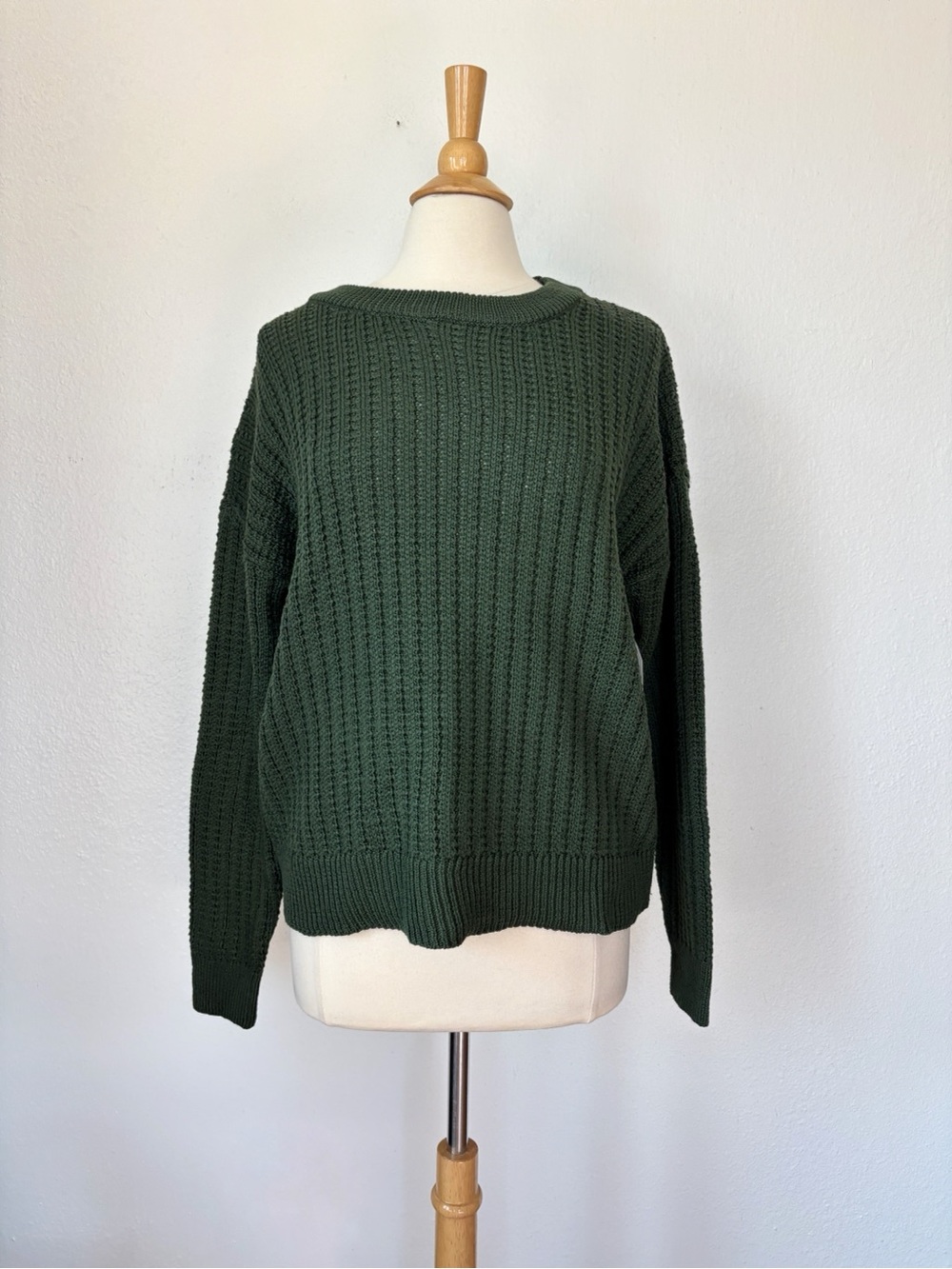 Solid Dark Green Crewneck Knit Sweater